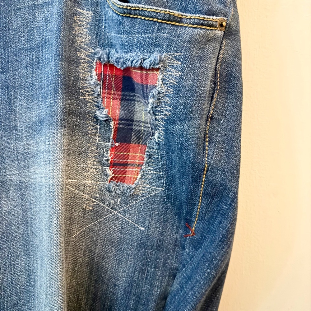 Lane Bryant Size 22 Distressed Blue Jeans with Plaid Accents - Picture 4 of 11